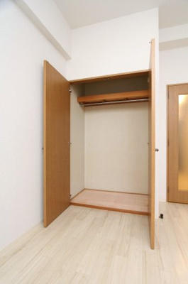 【収納】 | リリーパレスナルシマⅢ | 参考写真（同物件別部屋）