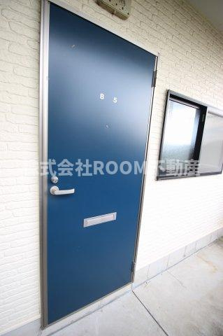 ハイツ新島の玄関|ゆったりとした玄関です