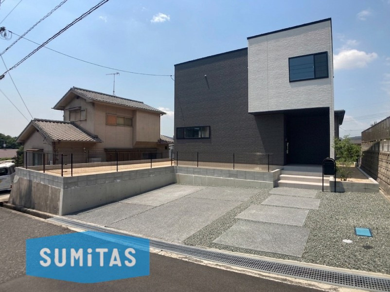 福山市青葉台２丁目の新築一戸建