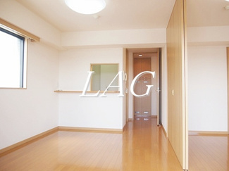 【居間・リビング】 | ルーブル鷺宮 | 洋室のお部屋です。