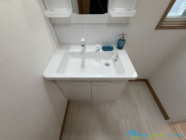 秦野市曽屋　中古戸建の独立洗面台
