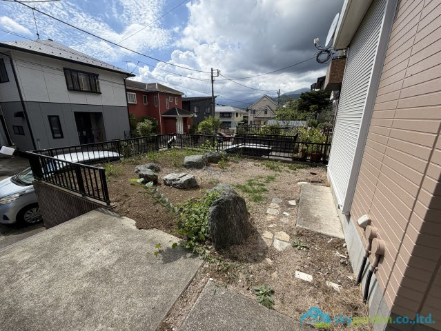秦野市曽屋　中古戸建の庭