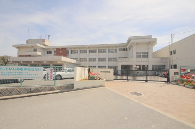 サウスヒル　Ａ棟の周辺|小学校「生駒市立壱分小学校まで1346m」