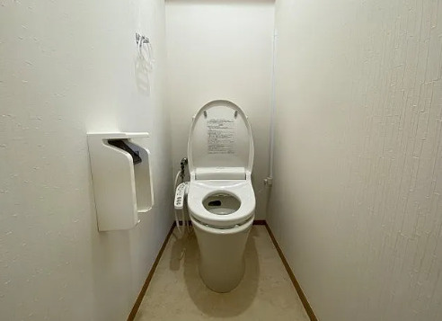 ビラ・クレールのトイレ|ゆったりとした空間のトイレです