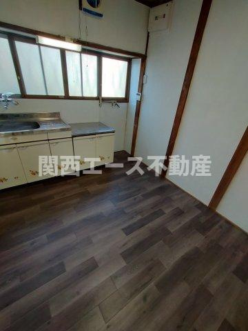  | 山手町貸家