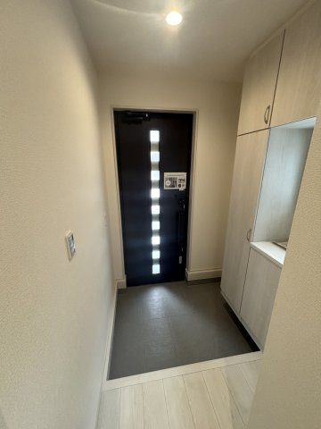 Ｓｕｍａｉ-ｔｏ清瀬市下宿０１の玄関