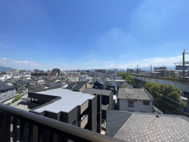 アンピール第２高木の展望|南向きのバルコニーで日当たり良好です