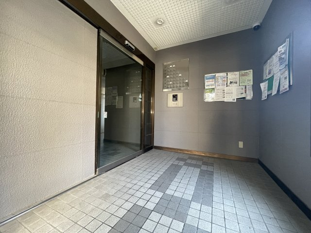 アンピール第２高木のその他共用部分|防犯面にも配慮したオートロック