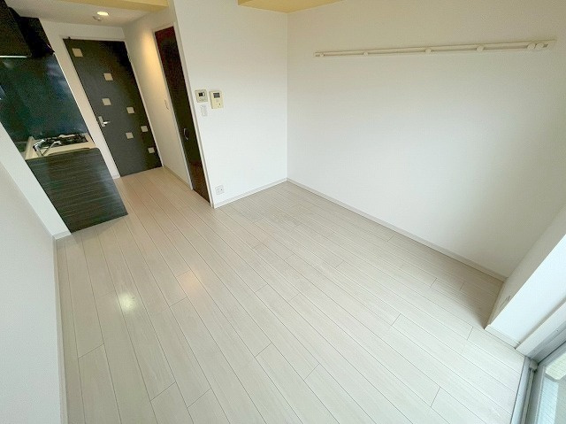 ホープ上新庄の洋室