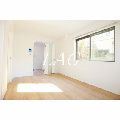 【居間・リビング】 | ＣＡＬＭ荻窪 | 洋室のお部屋です。