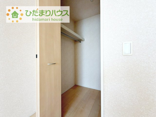 【収納】 | 阿見町よしわら2丁目　中古戸建 | お洋服の多い方でもしっかり収納できるウォークインクローゼット