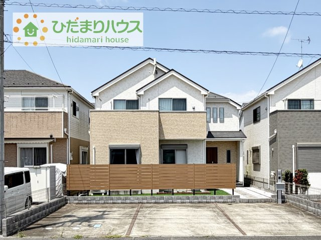 【外観】 | 阿見町よしわら2丁目　中古戸建 | 南道路で日当たり良好！明るい印象の外観です！