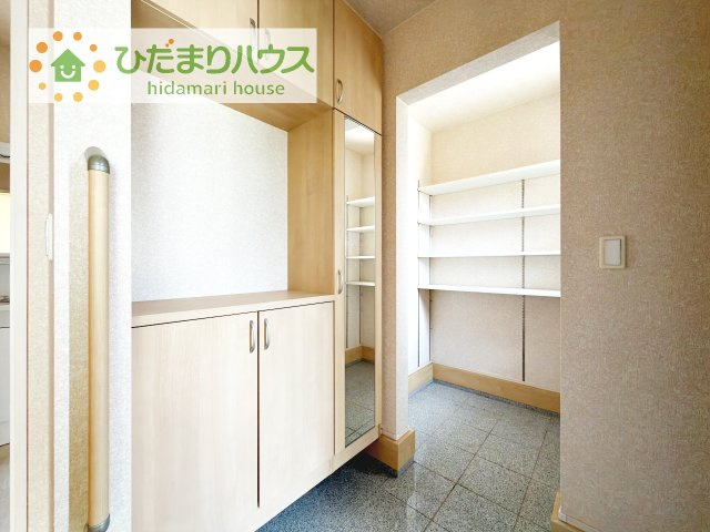 【玄関】 | 阿見町よしわら2丁目　中古戸建 | 玄関に大切なものそれは収納力！