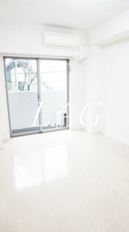 【居間・リビング】 | リアルスウィート三軒茶屋 | 洋室のお部屋です。