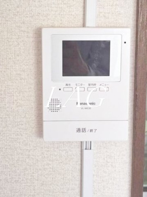 【セキュリティ】 | カーサ上目黒 | モニター付インターホンです。