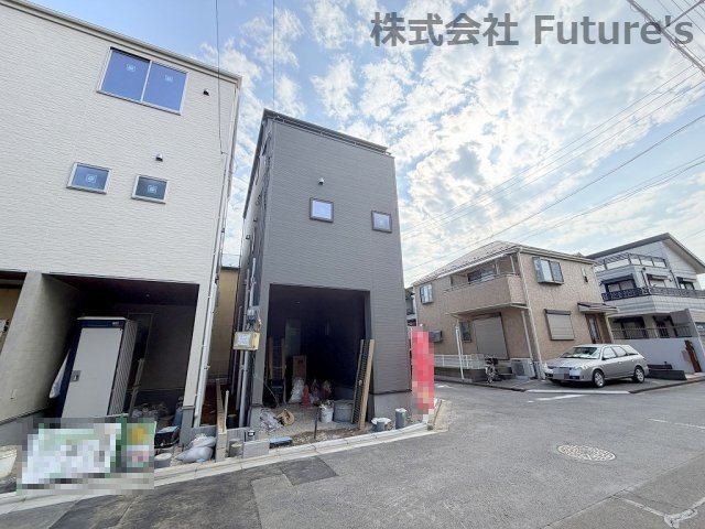 八潮市八潮6丁目　新築戸建　全2棟　1号棟の外観|現地の写真になります。