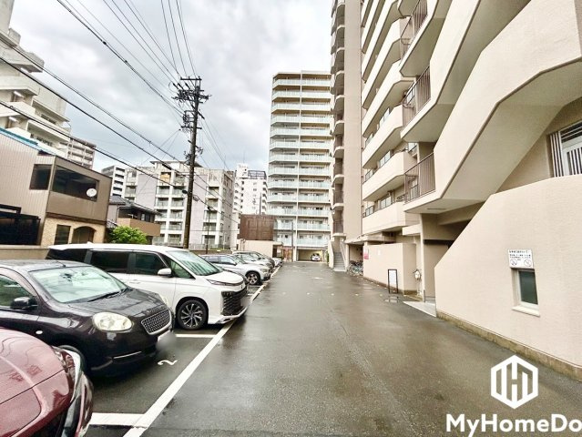 イトーピア第二大曽根マンションの駐車場
