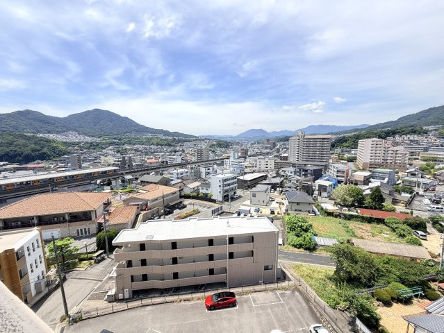 【展望】 | チュリス上安駅前 | 前面棟が無いので、陽差しを存分に受けられます！　少し高台に建っているのでとても気持ちのいい眺望です！