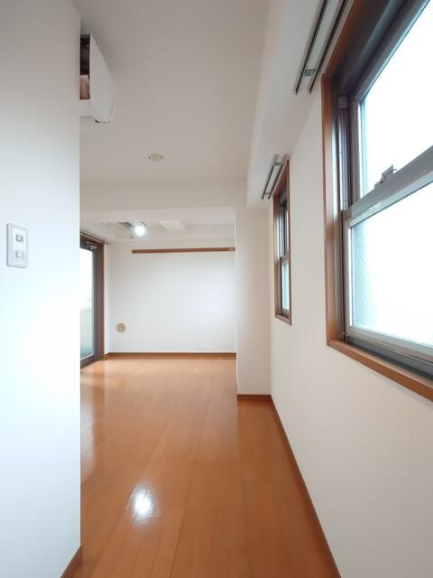 Ｗｅｌｌ　Ｆｌａｔのその他
