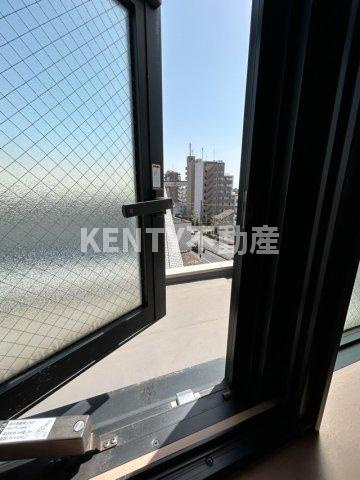 【バルコニー】 | ルーブル大森六番館 | 開放的で明るい空間を演出してくれるバルコニーです