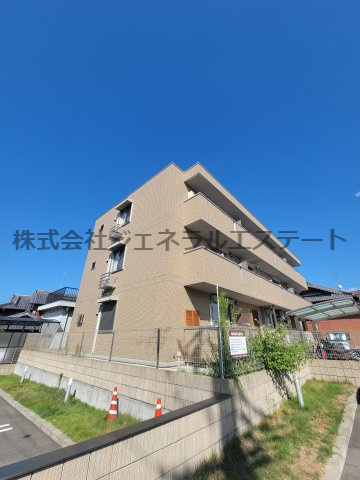 メゾン倉治の外観