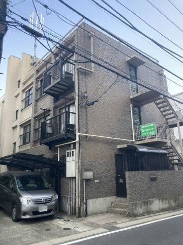 ビュー市川の駐車場