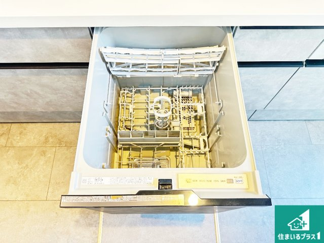 橿原市北妙法寺町　未入居の設備|食事後の一仕事、食器洗いをボタン一つでお任せできちゃいます！場所を取らないビルトイン式なので、お料理スペースもしっかり確保！