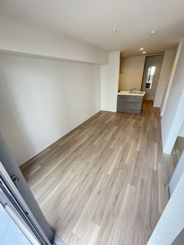 西宮市松山町の賃貸マンションの居間・リビング