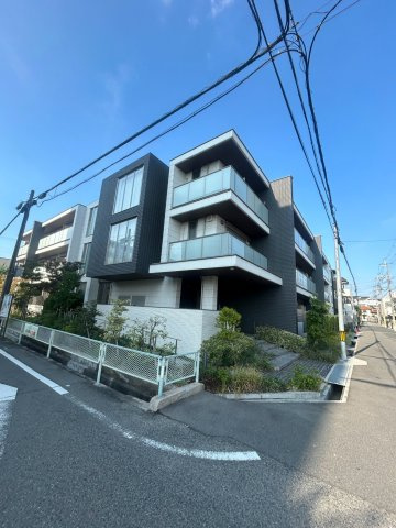 西宮市松山町の賃貸マンションの外観