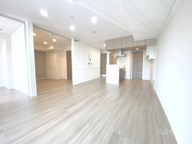 Belleville桜木町の居間・リビング|16.3帖LDK☆彡