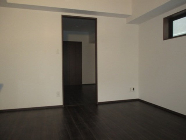 CREST CENTRAL BLDG.の洋室|使い勝手のいい洋室です