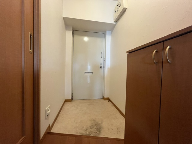 泉北若松台ＡＢ住宅の玄関