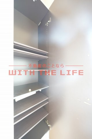 リーベC棟【キャッシュバック対象の物件】の収納|収納豊富です