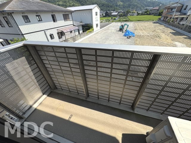 シャイン　クレール　Ｂ棟のバルコニー