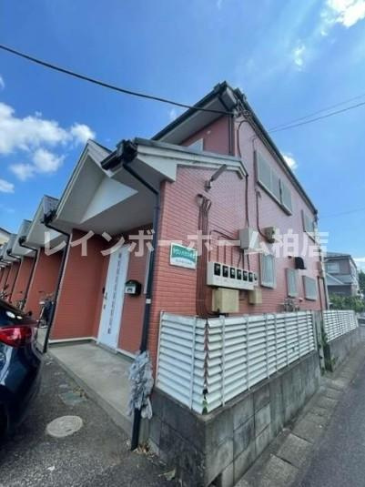 特典：仲介手数料が無料です!!のエントランス|落ち着いたエントランスです