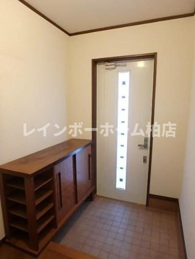 特典：仲介手数料が無料です!!の玄関|玄関です