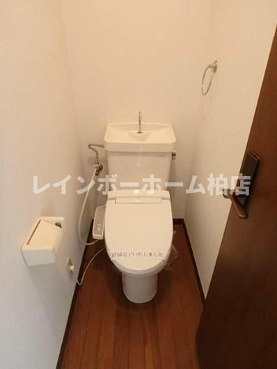 特典：仲介手数料が無料です!!のトイレ|清潔感のあるトイレです