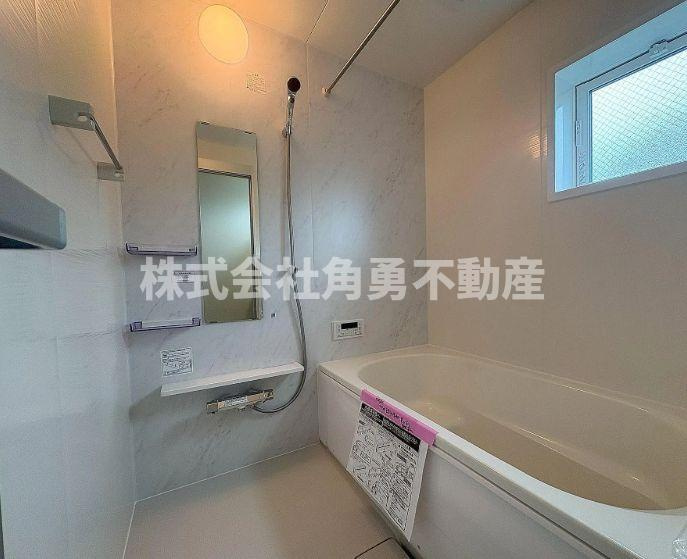 伊勢原市串橋　新築一戸建て　2号棟の内観：施工例|《施工例》浴室
