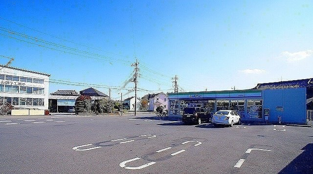 【周辺】 | ＫＯＴＯＲＩの丘 | ファミリーマート 入間木蓮寺店まで1100m