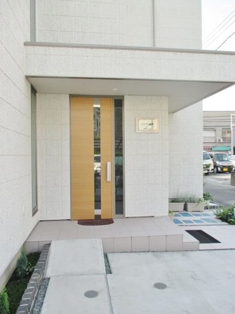 ロイヤル藤沢のエントランス