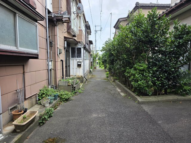 新潟市中央区古町通13番町の前面道路含む現地写真