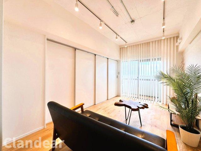 東建金町マンションの寝室