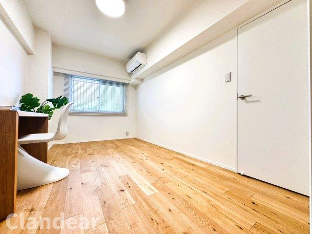 東建金町マンションの寝室