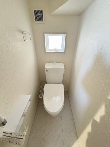 八潮市八潮6丁目　新築戸建　全2棟　2号棟のトイレ|同施工会社の参考写真になります。