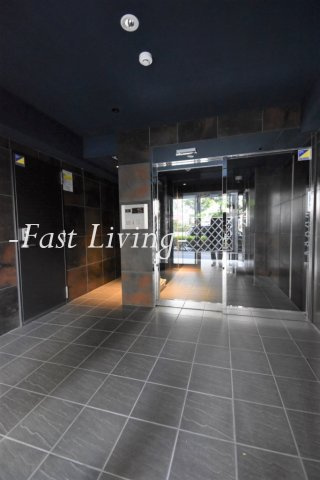 リヴシティ本郷のロビー