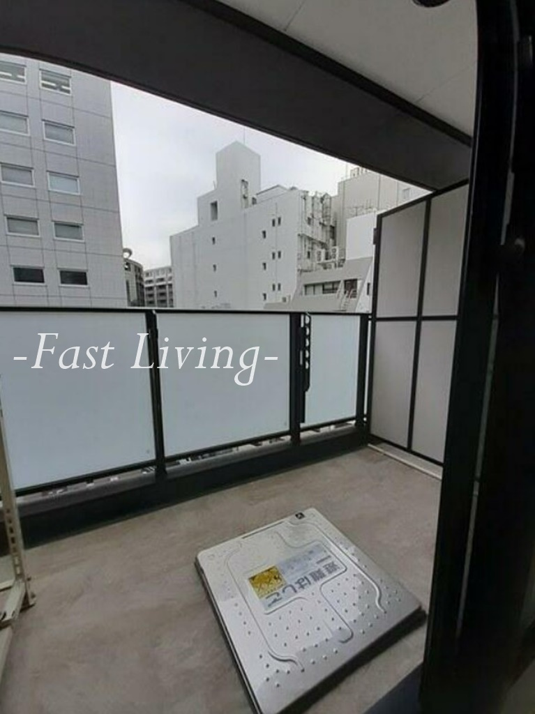 ベスティエ秋葉原のバルコニー