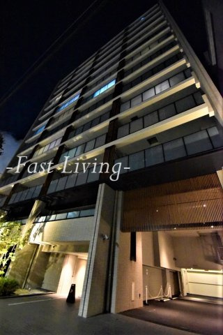 ジオ四谷荒木町のエントランス