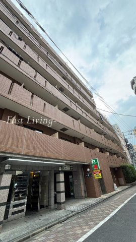 パレステュディオ神田EASTのエントランス