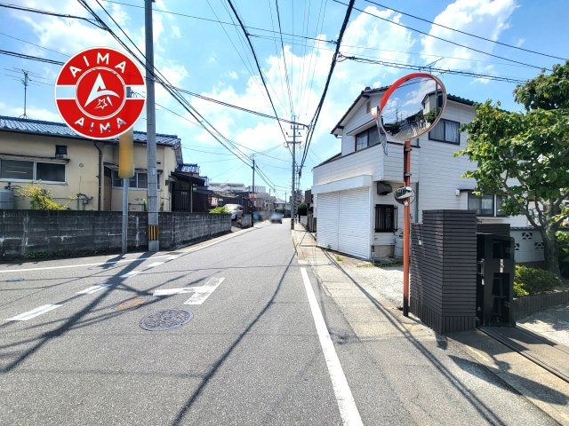 春日市須玖南1丁目第1-1棟（1号棟）の外観|前面道路含む現地の写真です。