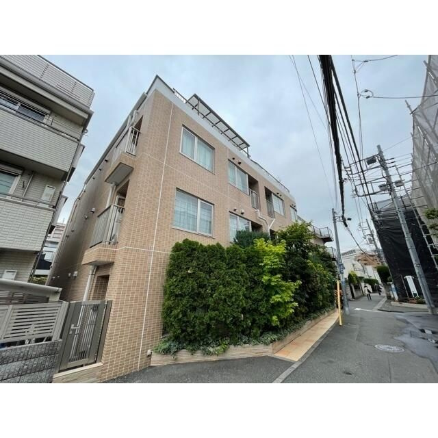 サン・ハーネス四谷の外観